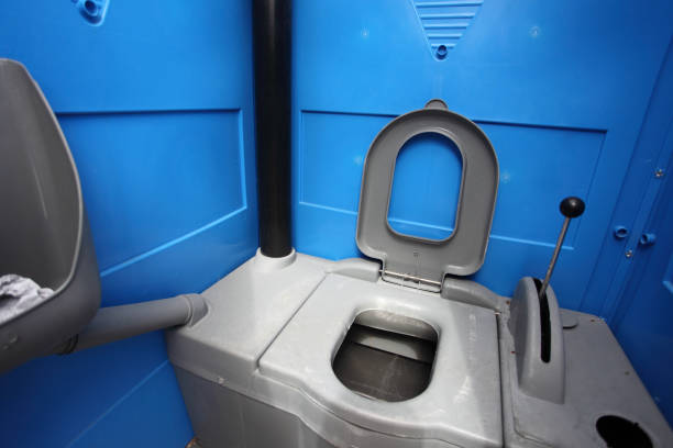 Best Portable bathroom rental  in Raymond, IL
